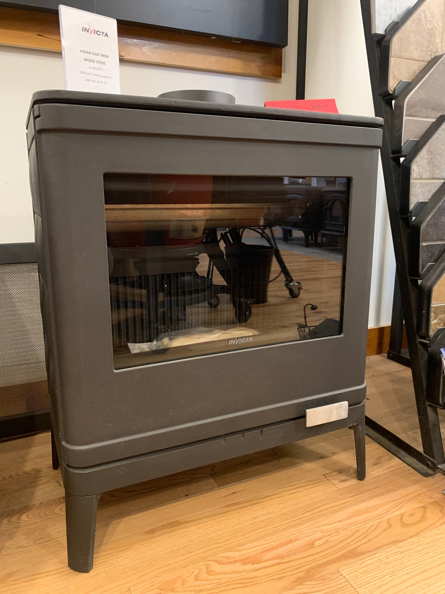 Invicta Kazan Cast Iron Wood Stove - Floor Model