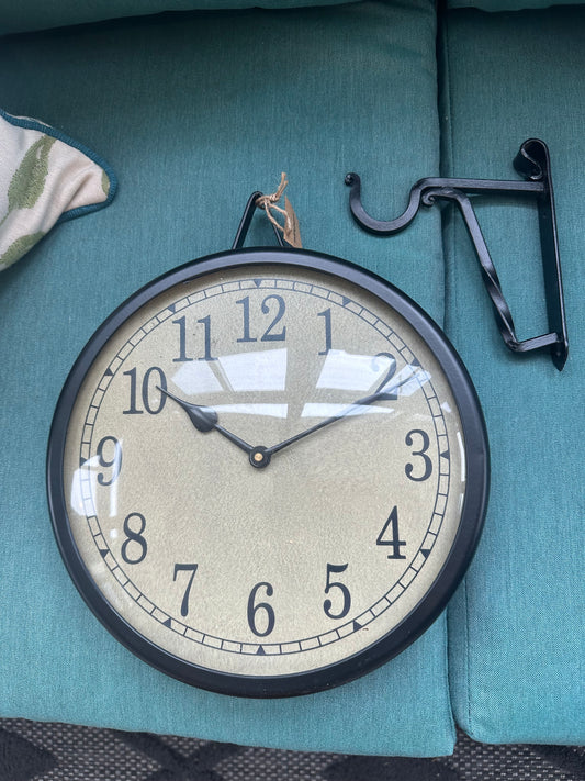Decor - Hanging Clock With Iron Hook