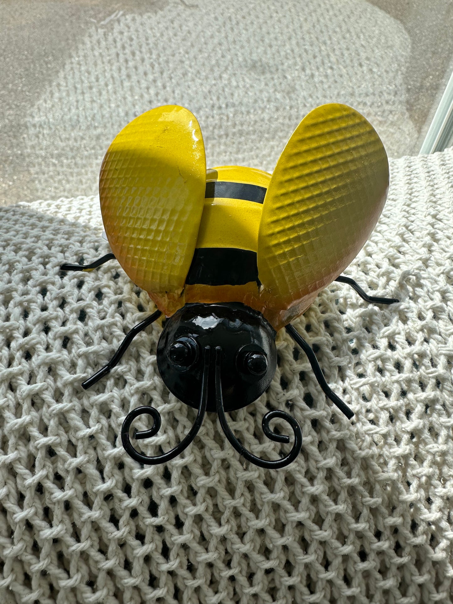 Decor - Metal Medium Bee