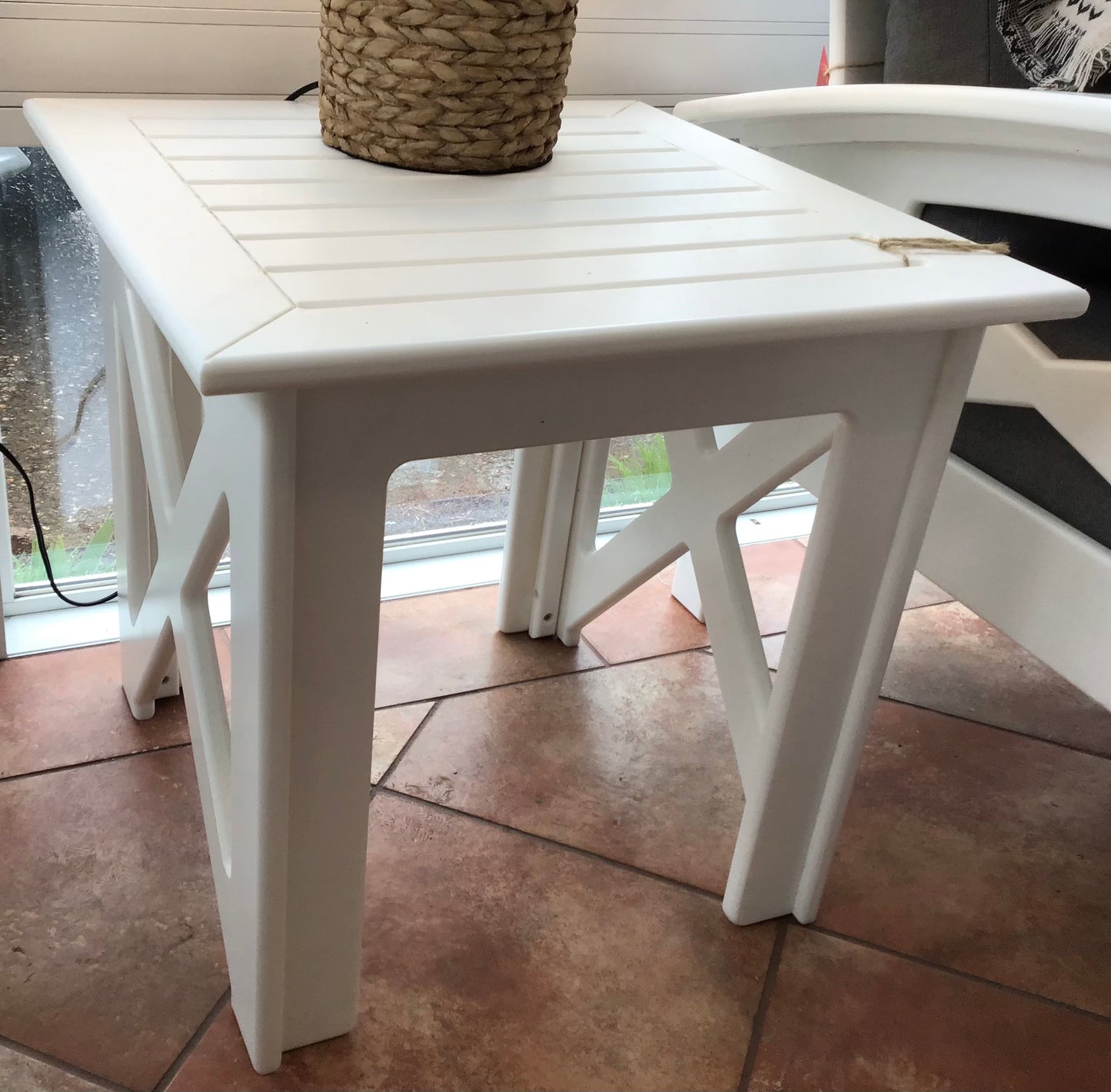 Beaver Springs - Deep Seating End Table - White