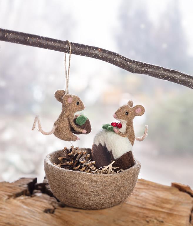 Ornament - Mouse with Christmas Pudding