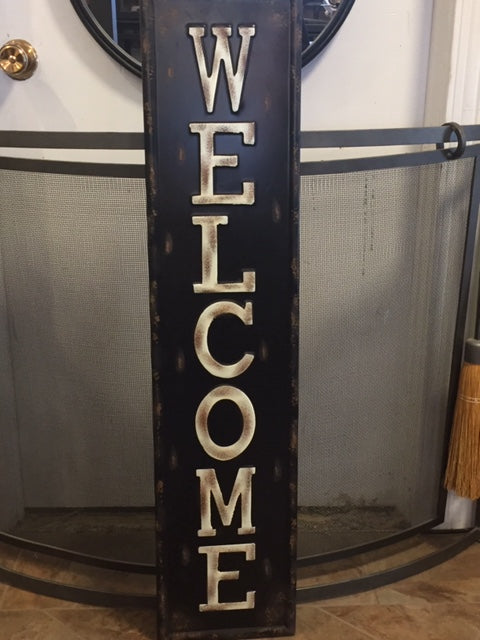 Décor - Vertical Metal Welcome Sign